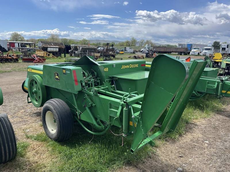 2023 John Deere 348 pto baler