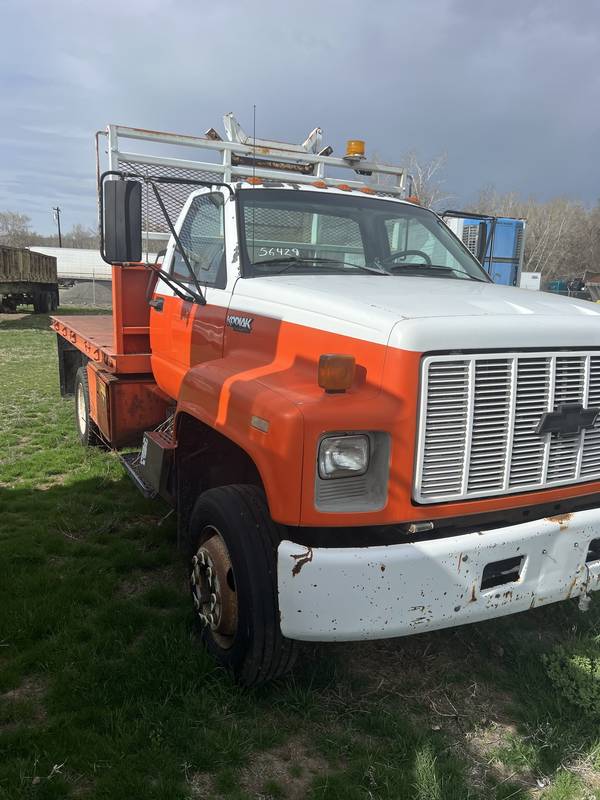1991 Chevy Kodiak 12 ft Flatbed w/Hoist. (CN.   ))