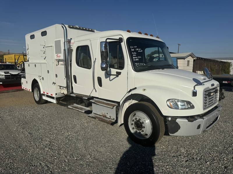 2014 Freightliner Crewcab, m2-106 Utility Truck (CN 39)