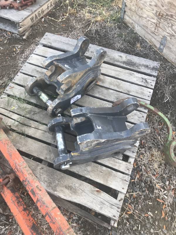 JD Backhoe Quick Coupler