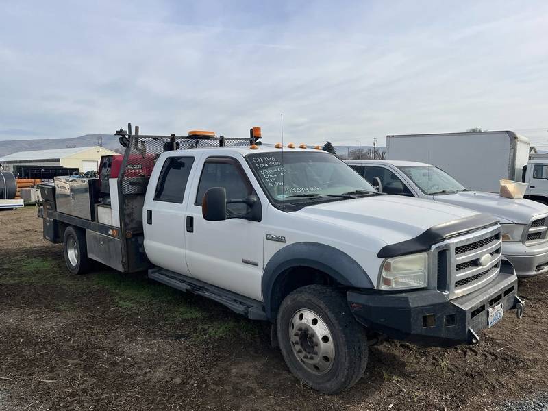 2007 Ford F450 Crew cab 4x4 (CN-1146)