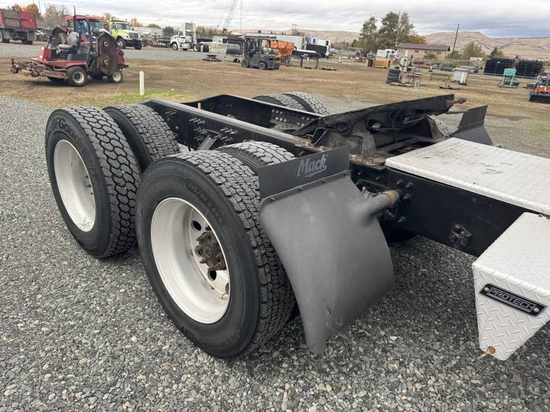 2013 Mack CXU Tri-Axle Truck Tractor