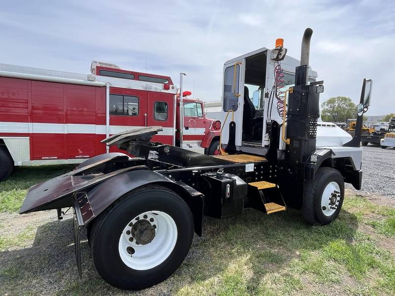 2017 Kalmar Ottawa T2 Yard Goat (CN-52)