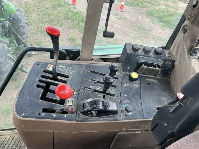 2003 John Deere 6200