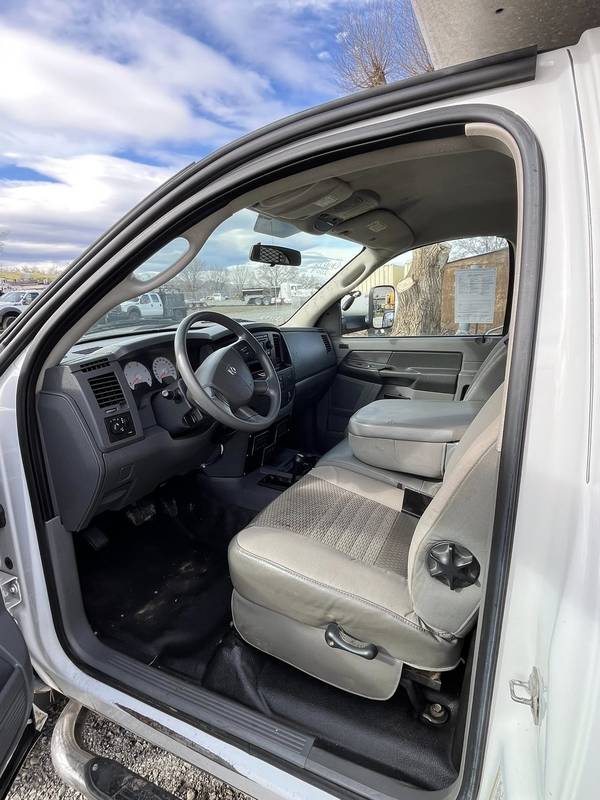2009 Dodge Ram 5500HD 4WD FlatBed Truck