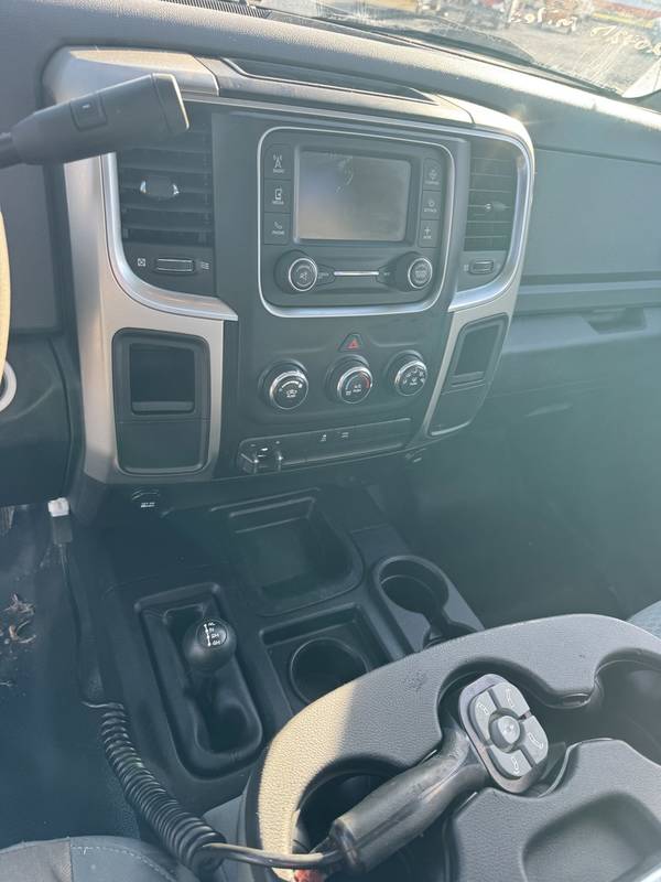 2014 Dodge 3500 4x4 pickup W/Boss 8.6ft Snow Plow (CN 1081)
