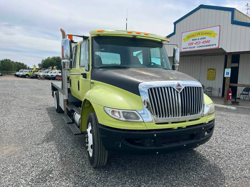 2013 IHC 4300 Crewcab 12 ft Flatbed (CN 1087)