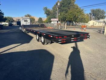 1984 Trail Ezee 42 ft Hydralic equipment trailer. (CN 4)