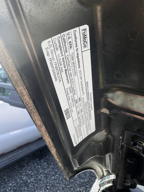 2015 Ford F350 SD XL, 4x4, 10 ft Flatbed w/Hoist (CN 1023)