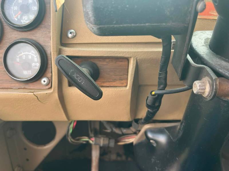1980 Mack 4000 Gallon T/A Water Truck (CN-1008)
