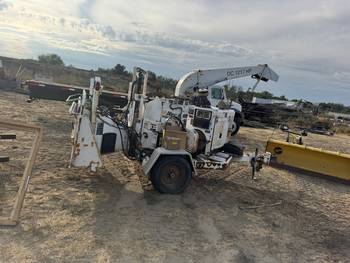 2007 Altec Dsl, 12 inch woodchipper (CN 75)