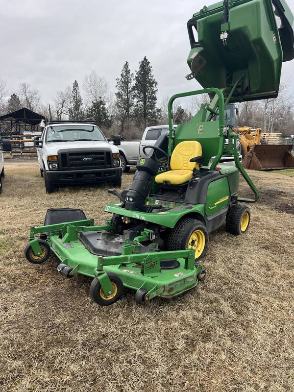 JD 1445, 4x4, Dsl,  60’ Commercial Mower with Dumping grass catcher 