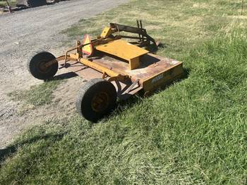 Woods CO-80 service 6 1/2 pull type offset orchard rotary mower