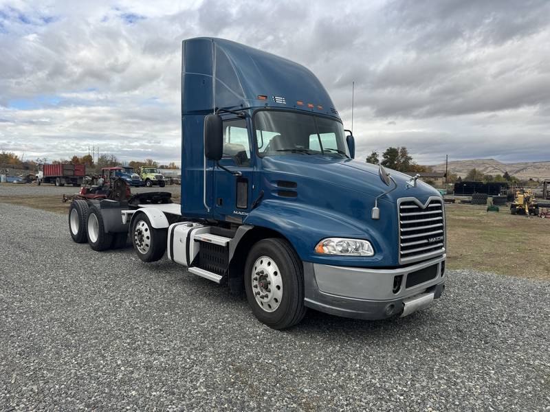 2013 Mack CXU Tri-Axle Truck Tractor