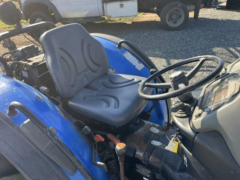 2001 New Holland TN75V 4x4, Orchard Tractor