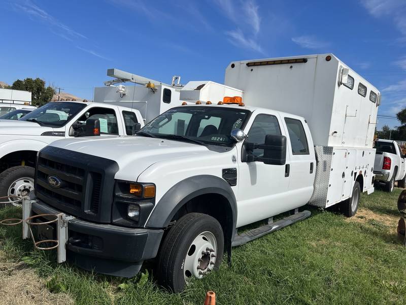 2009 Ford F550 Crewcab, LWB Utility, ( CN 1083))
