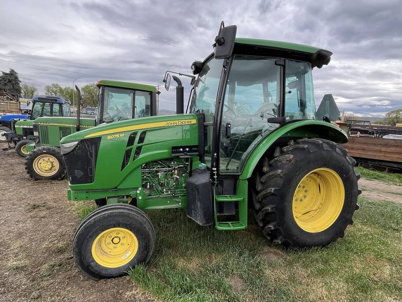 2022 JD 5075M Tractor