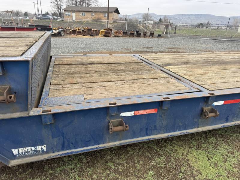 1998 Trail Ezee 48ft Hydraulic Tail Equipment Trailer