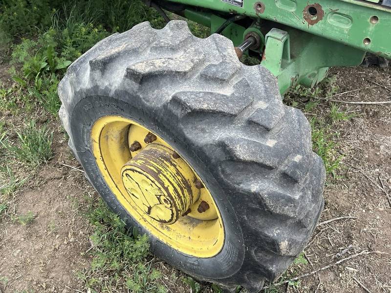 2003 John Deere 6200