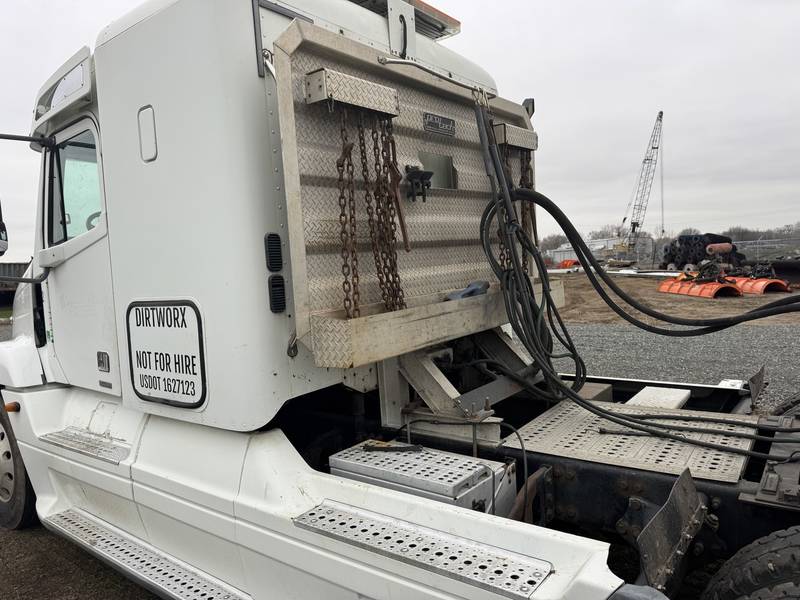 1998 Trail Ezee 48ft Hydraulic Tail Equipment Trailer