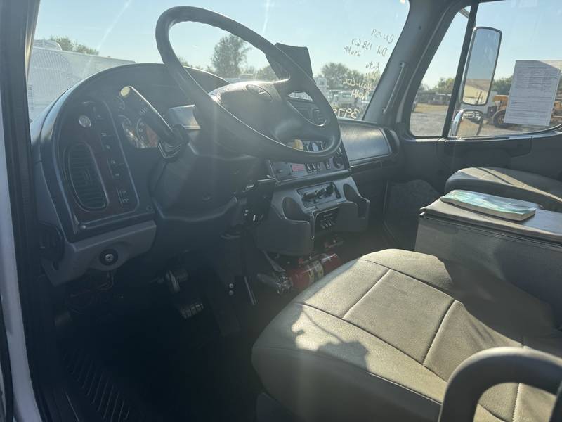 2014 Freightliner Crewcab, m2-106 Utility Truck (CN 39)
