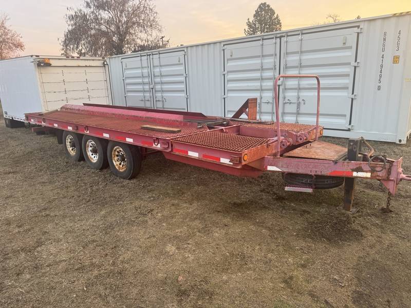 2005 Maxey 22ft Tilt Trailer, 3- Axle (CN 18)