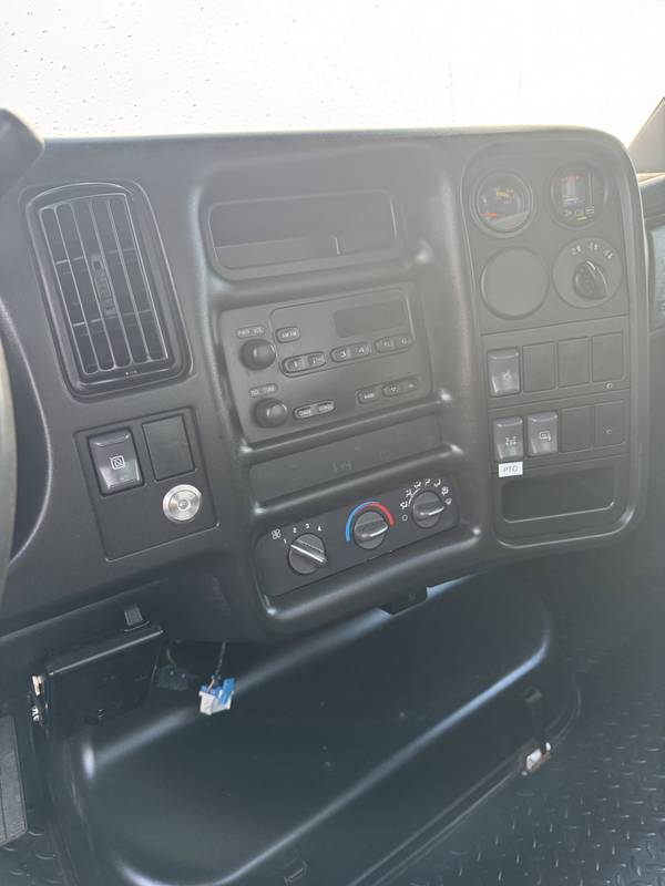 2006 GMC C5500 4x4, 3-4 yrd Dump Truck (CN-82)