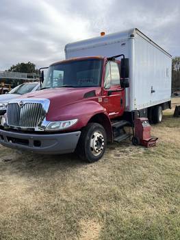 2007 IHC 4300 18ft box truck (CN 1054)