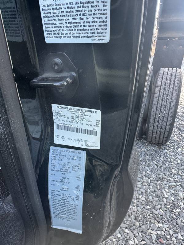 2015 Ford F350 SD XL, 4x4, 10 ft Flatbed w/Hoist (CN 1023)