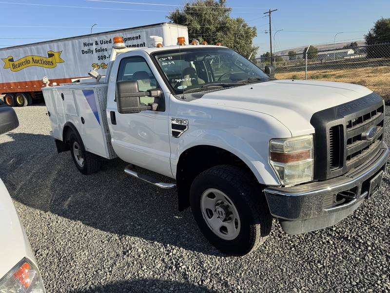 2009 Ford F350 XL SD 4x4, Utility Truck, (CN 81)