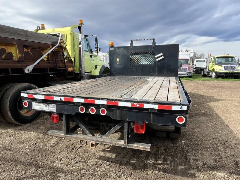 2005 Ford F450 XL, 12 ft flatbed (CN 68)