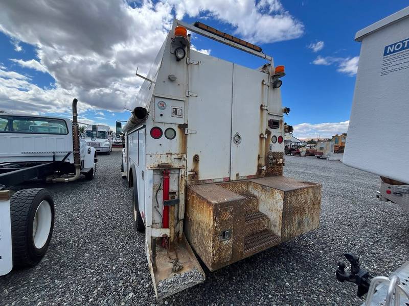 2011 Freightliner M2 Utility
