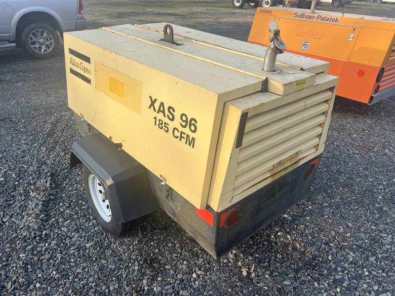 2000 Atlas Copco DSL air compressor (CN 1004)