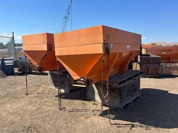 Henderson 8x409SS salt and sand spreader