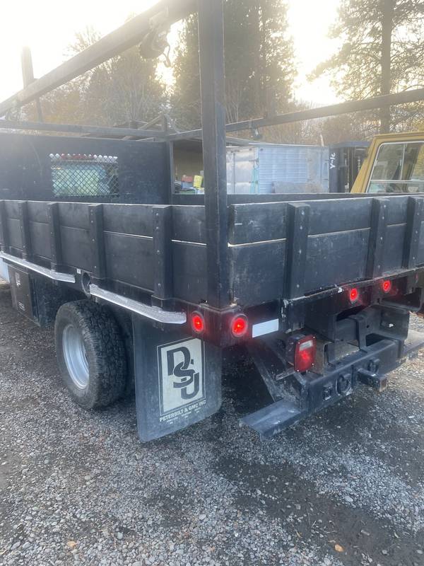 2009 Chevy 3500 12 ft flatbed (CN 1095))