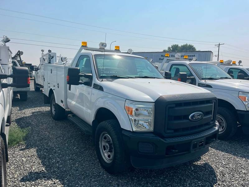 2016 Ford F350 SD 4x4 Utility Truck (CN-92)