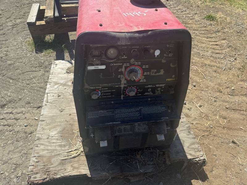 Lincoln 250 electric arc portable gas welder