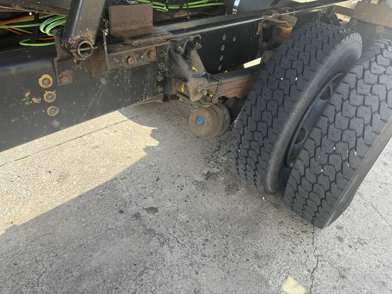 2006 Chevy C7500 18ft Dump (CN 1071)