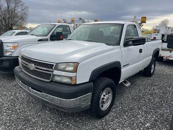 2005 Chevy 2500, Pickup,  (CN 70)