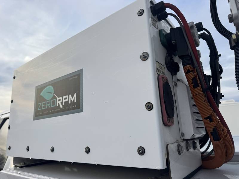 2017 Ford F350 XL 4x4, Utility box, (CN 1053)
