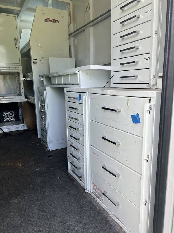 2011 FORD EXT CAB, F350 SERVICE TRUCK 4X4 (LOT 1091))