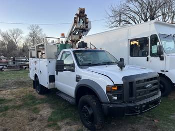 2008 Ford F450 4x4, 29 ft Bucket truck (CN 69)