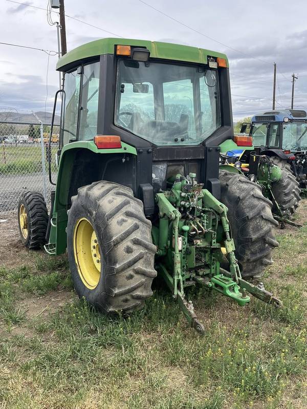 2003 John Deere 6200