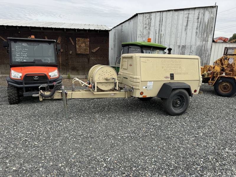 2009 Ingresoll-Rand P 185W Towable Air Compressor