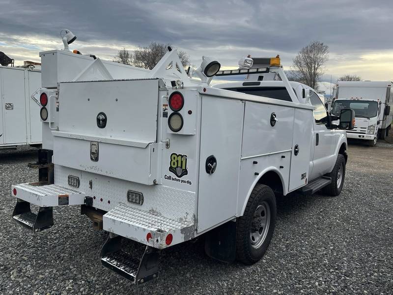 2015 Ford F350, 4x4, Utility, (CN 37)