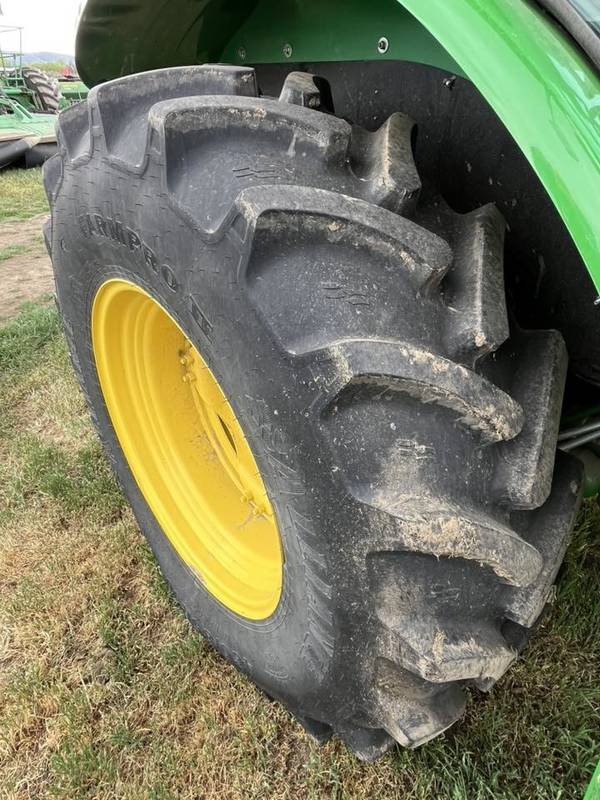 2022 JD 5075M Tractor