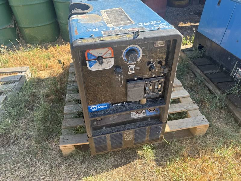 Miller Trailblazer 301 G Welder, Gas, 2620hrs.
