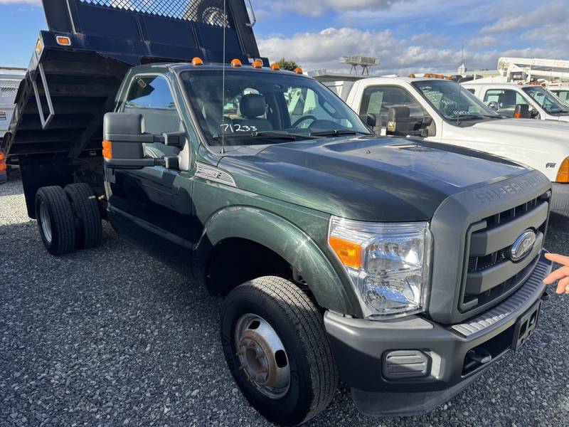 2015 Ford F350 SD XL, 4x4, 10 ft Flatbed w/Hoist (CN 1023)