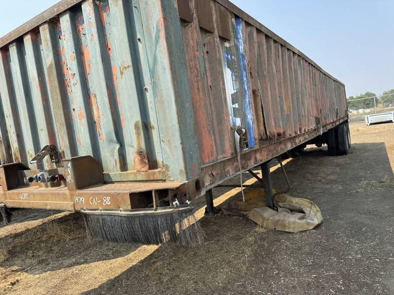 1979 Utility 40ft  scrap trailer