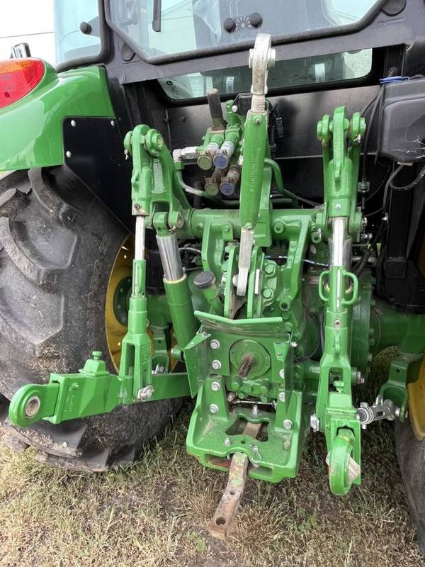 2022 JD 5075 M Tractor